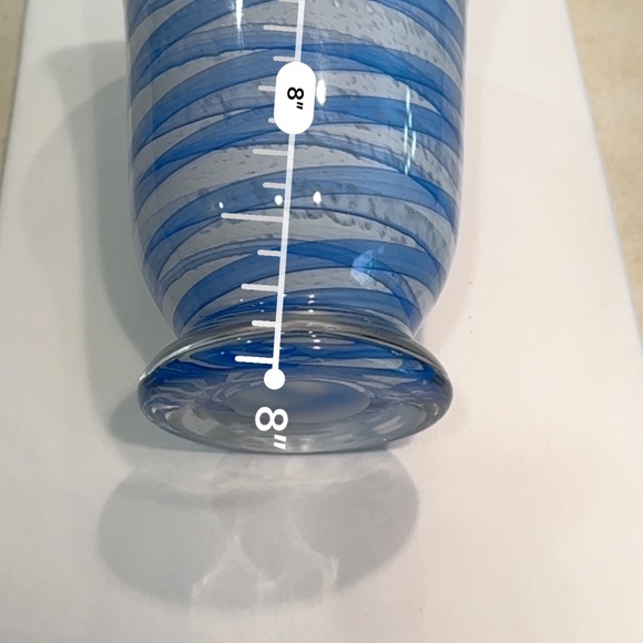 Elegant Blue and White Swirl Glass Vase - Picture 5 of 6